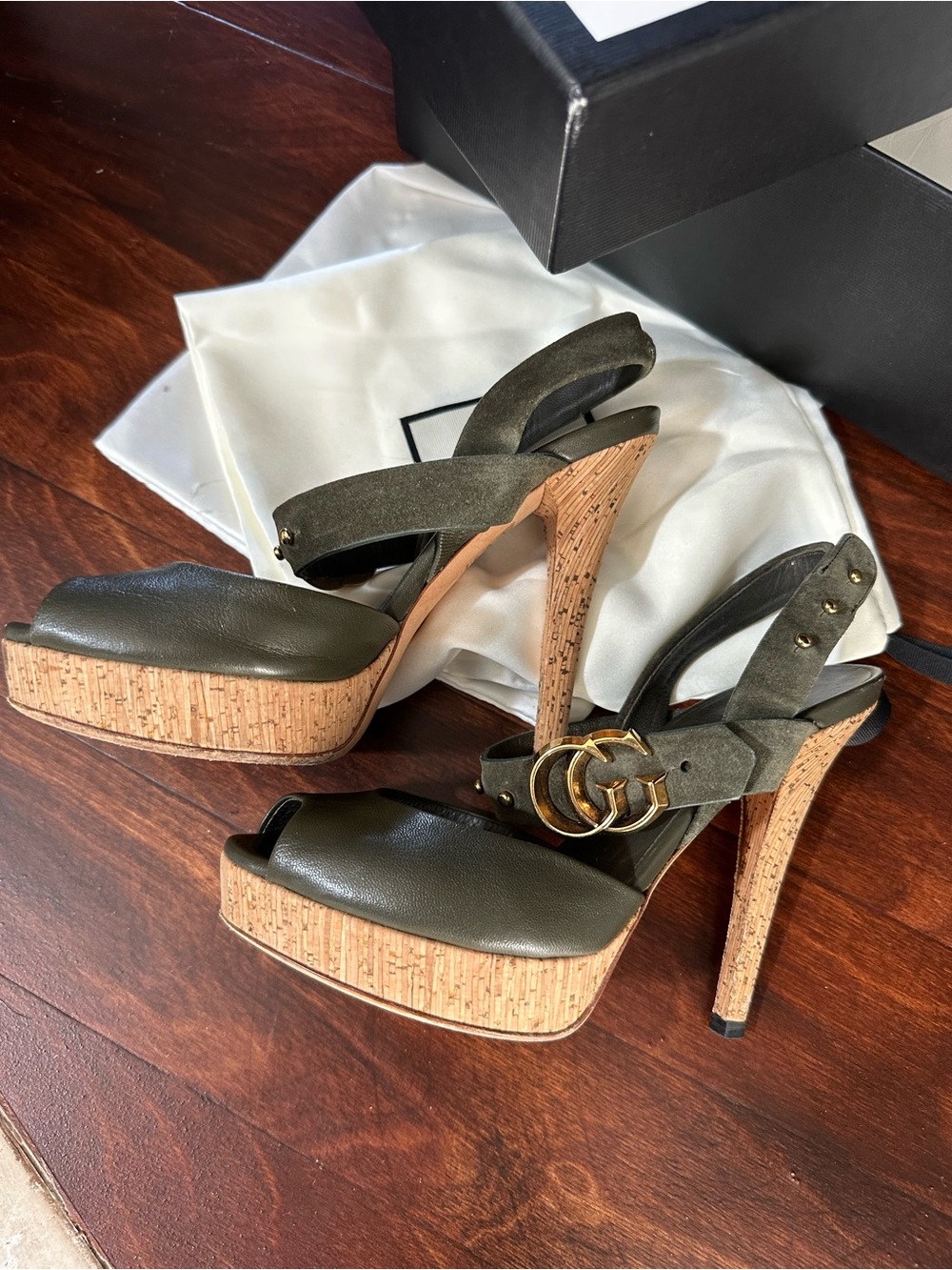 Gucci Olive Brown Leather Platform Sandals with Gold Double G - Picture 3 of 8